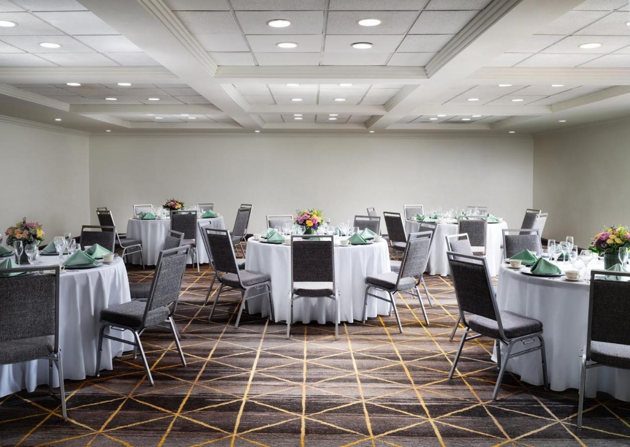 Holiday Inn Boston - Dedham Hotel & Conference Center By Ihg Exterior foto