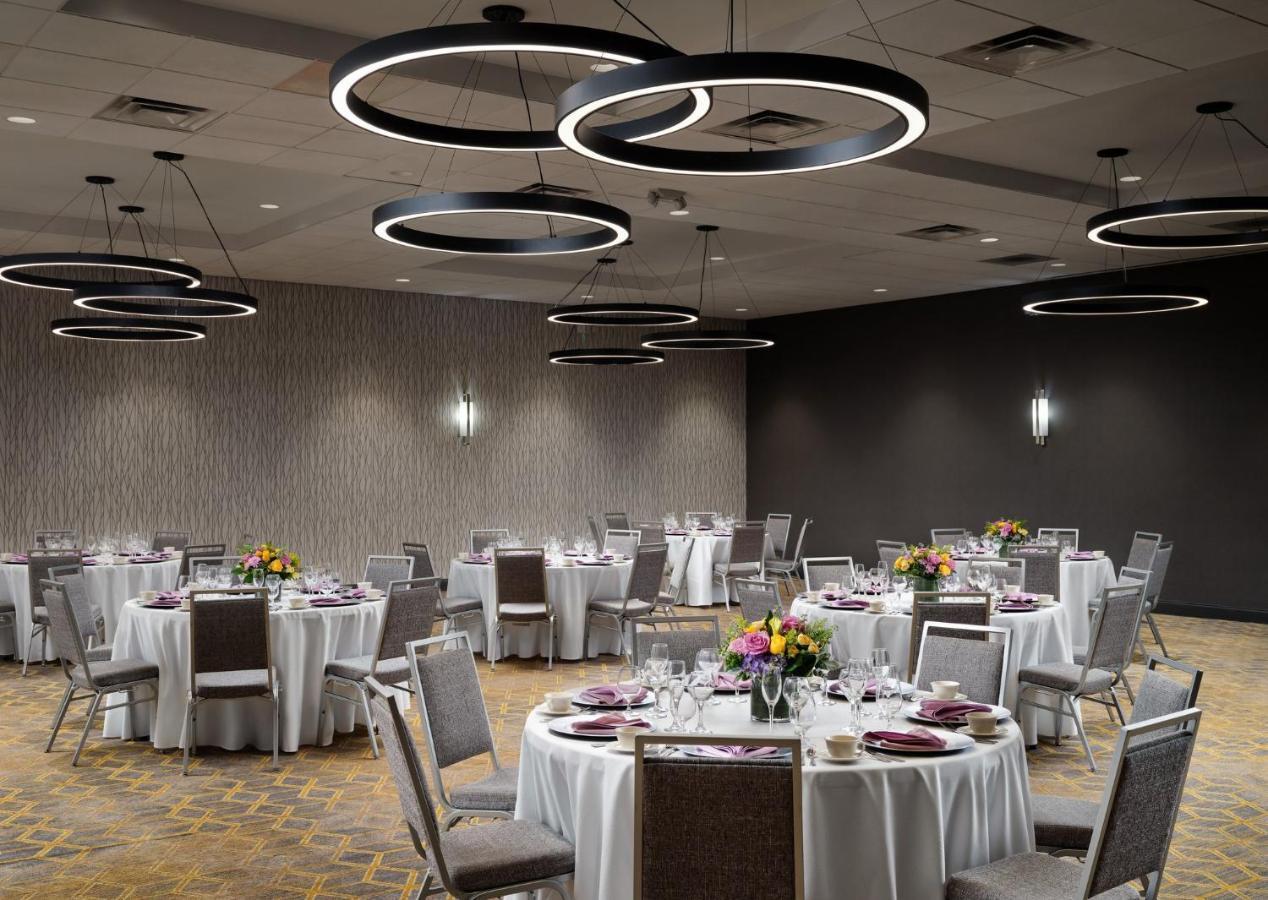 Holiday Inn Boston - Dedham Hotel & Conference Center By Ihg Exterior foto